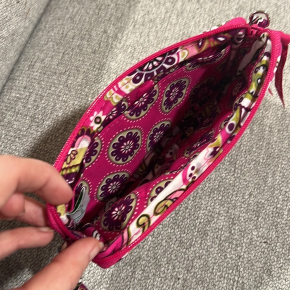 Vera Bradley very berry paisley wristlet - Picture 4 of 4